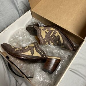 Old Gringo Boot Clogs. Size 8